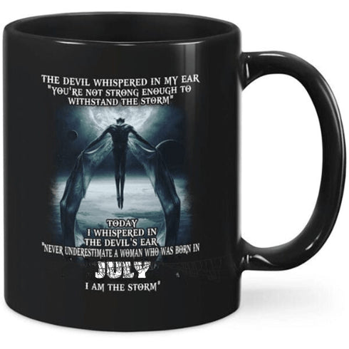 MG134_I am the storm - Never Underestimate ceremic black Mug