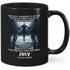 MG134_I am the storm - Never Underestimate ceremic black Mug
